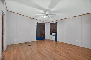 125 Enchanted Oaks Ct, Hudson Oaks, TX 76087 - Photo 14