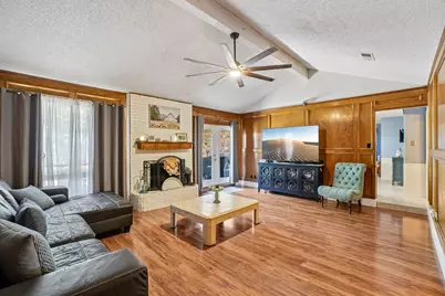 335 Robin Hill Lane, Duncanville, TX 75137 - Photo 8
