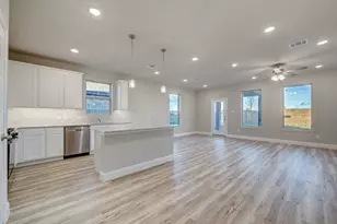 10933 Cacao Dr, Fort Worth, TX 76108 - Photo 6