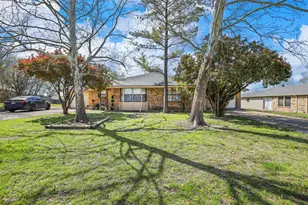 135 Prairie Creek Cir, Princeton, TX 75407 - Photo 1