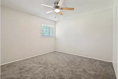 203 Trinidad Drive, Grand Prairie, TX 75052 - Photo 20