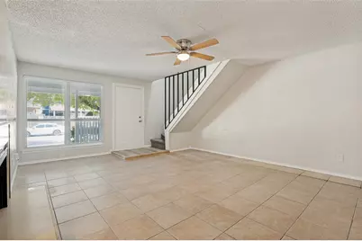 203 Trinidad Drive, Grand Prairie, TX 75052 - Photo 4