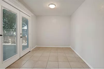 203 Trinidad Drive, Grand Prairie, TX 75052 - Photo 10