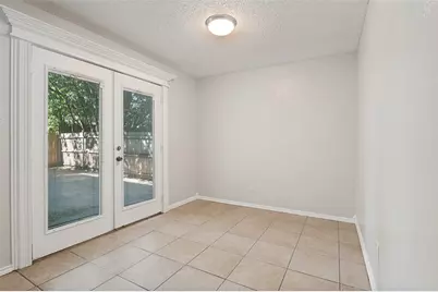 203 Trinidad Drive, Grand Prairie, TX 75052 - Photo 12