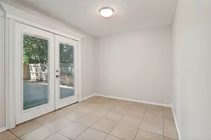 203 Trinidad Dr, Grand Prairie, TX 75052 - Photo 12