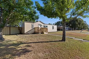 4514 Circle C Dr, Bellmead, TX 76705 - Photo 4
