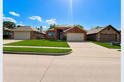 4204 Sapphire Lane, Granbury, TX 76049 - Photo 1