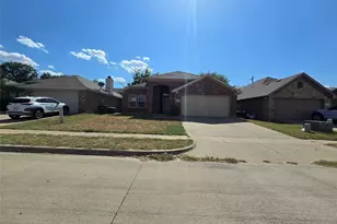 4204 Sapphire Ln, Granbury, TX 76049 - Photo 8