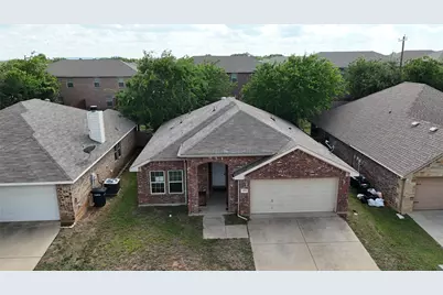 4204 Sapphire Lane, Granbury, TX 76049 - Photo 4