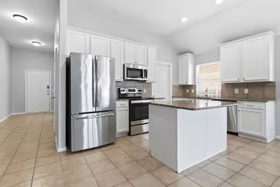 636 Brooks Street, Crowley, TX 76036 - Photo 14