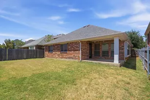 636 Brooks St, Crowley, TX 76036 - Photo 30