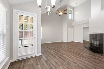 956 Sylvan Creek Drive, Lewisville, TX 75067 - Photo 14