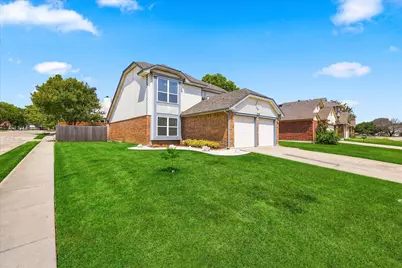 956 Sylvan Creek Drive, Lewisville, TX 75067 - Photo 2
