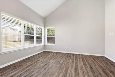 956 Sylvan Creek Drive, Lewisville, TX 75067 - Photo 12