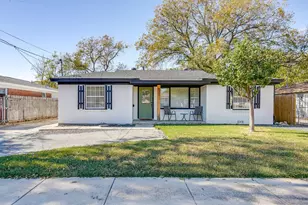137 Merritt St, Fort Worth, TX 76114 - Photo 1
