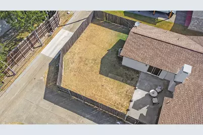 3757 Blue Trace Lane, Farmers Branch, TX 75244 - Photo 20