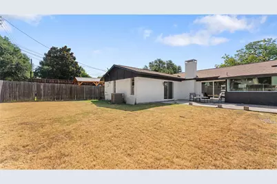 3757 Blue Trace Lane, Farmers Branch, TX 75244 - Photo 16