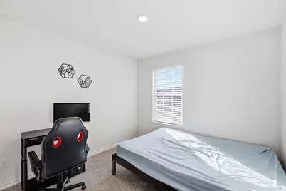 901 Loganberry Drive, Princeton, TX 75407 - Photo 16