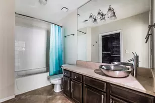 2305 Worthington St, Dallas, TX 75204 - Photo 16