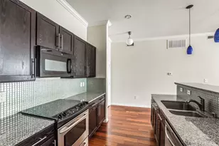 2305 Worthington St, Dallas, TX 75204 - Photo 6