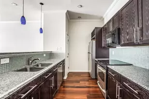2305 Worthington St, Dallas, TX 75204 - Photo 8