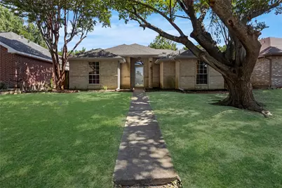 710 Austin Drive, DeSoto, TX 75115 - Photo 2