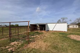207 County Rd 3214, Bridgeport, TX 76426 - Photo 32