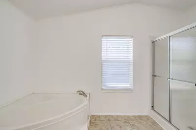 557 Surrey Lane, Burleson, TX 76028 - Photo 14