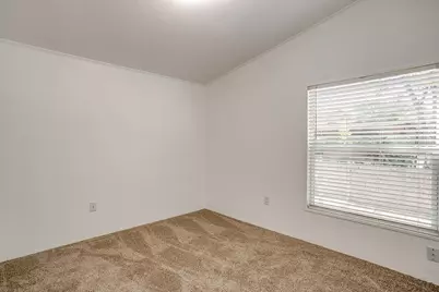 557 Surrey Lane, Burleson, TX 76028 - Photo 16