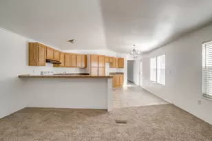557 Surrey Ln, Burleson, TX 76028 - Photo 6