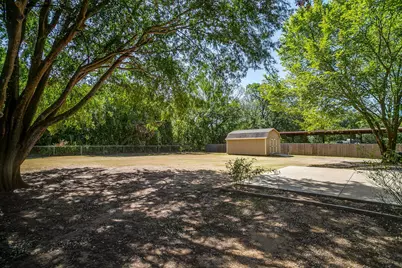 557 Surrey Lane, Burleson, TX 76028 - Photo 18