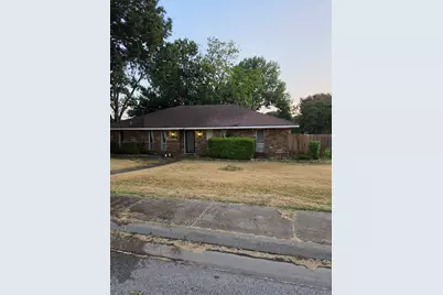 1033 Shadywood Lane, DeSoto, TX 75115 - Photo 2