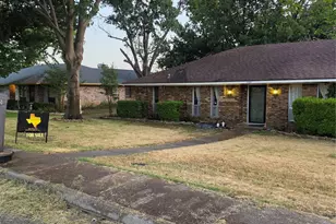 1033 Shadywood Ln, DeSoto, TX 75115 - Photo 1