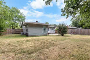 1015 W Sycamore St, Sherman, TX 75092 - Photo 24
