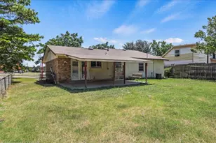 4209 Pioneer Rd, Balch Springs, TX 75180 - Photo 24