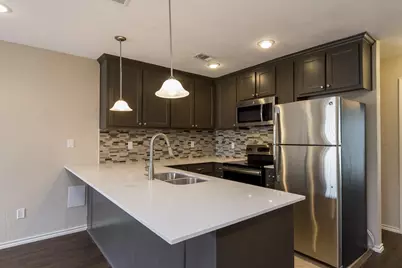 4545 Live Oak St Avenue #302, Dallas, TX 75204 - Photo 6