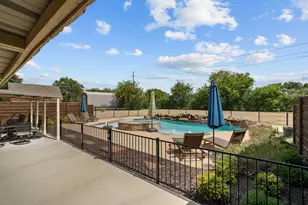 1910 Circleview Dr, Weatherford, TX 76087 - Photo 26