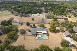 1910 Circleview Dr, Weatherford, TX 76087 - Photo 32