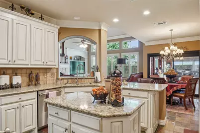 14 Jamie Court, Trophy Club, TX 76262 - Photo 10