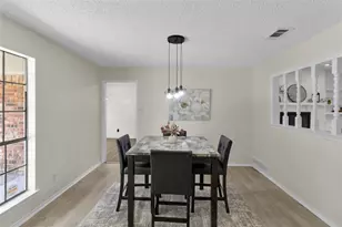 335 Hummingbird Ln, Duncanville, TX 75137 - Photo 8