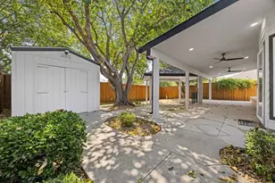 2304 Crestmeadow St, Denton, TX 76207 - Photo 2