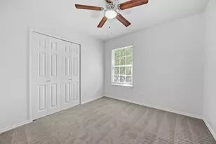 2304 Crestmeadow St, Denton, TX 76207 - Photo 12