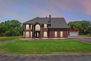 2380 W Sherman Dr, Aubrey, TX 76227 - Photo 38