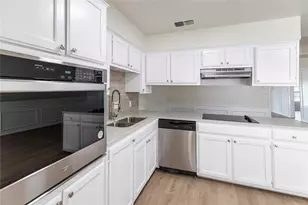 1610 Brown Trail, Hurst, TX 76054 - Photo 8