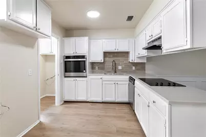 1610 Brown Trail, Hurst, TX 76054 - Photo 8