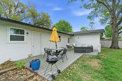 1920 Canterbury Street, Irving, TX 75062 - Photo 32