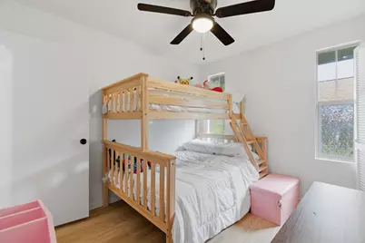1920 Canterbury Street, Irving, TX 75062 - Photo 6