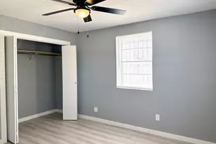 709 W Richmond Ave, Fort Worth, TX 76110 - Photo 8