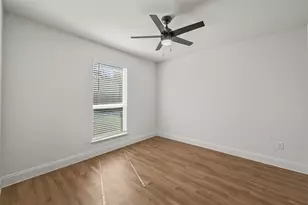 2307 Mill St, Greenville, TX 75401 - Photo 10