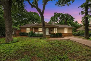 2244 Cambridge Dr, Irving, TX 75061 - Photo 1